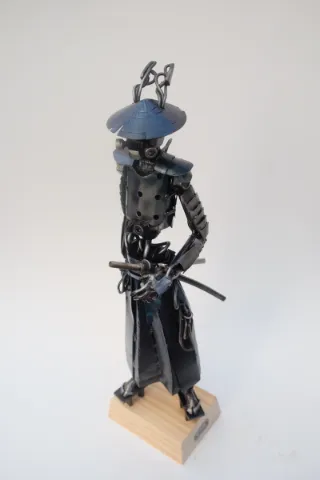 «Samurai 0010», escultura de Pedro Cuellar