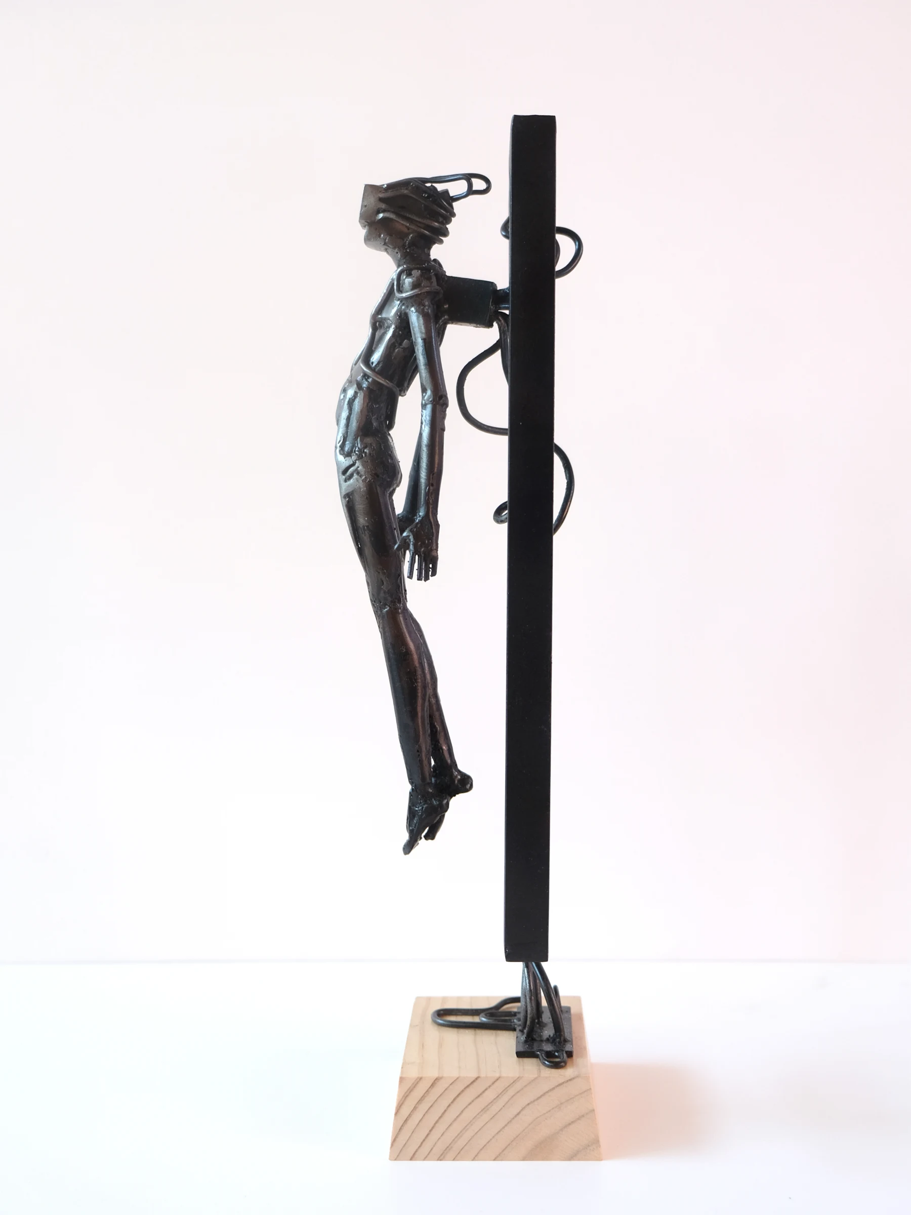 «The portal», escultura de Pedro Cuellar